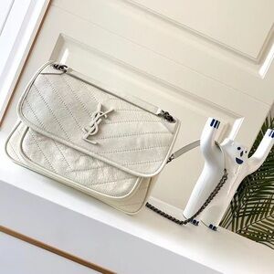 YSL NIKI white medium Crinkled crossbody bag